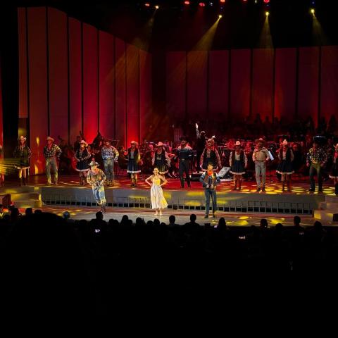 “Érase una vez CRI-CRI” triunfa en el Teatro Aguascalientes 