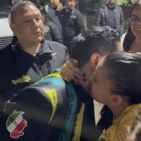 Banda Pequeños Musical canta y apapacha a sus fans en San Francisco de los Romo