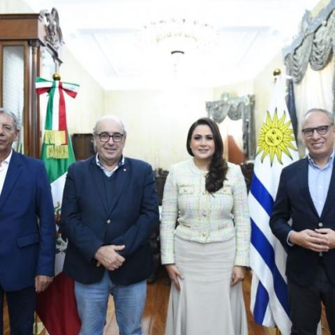 Tere Jiménez, Luis Alfredo Fratti Silveira y Santiago Wins Arnabal