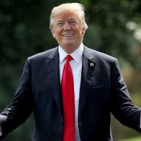 Trump afirma que Toyota invertirá más de 10 mil millones de dólares en Estados Unidos