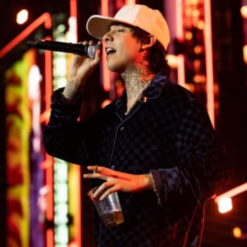 Natanael Cano podría enfrentar sanciones legales tras interpretar corrido con apología al delito en CDMX