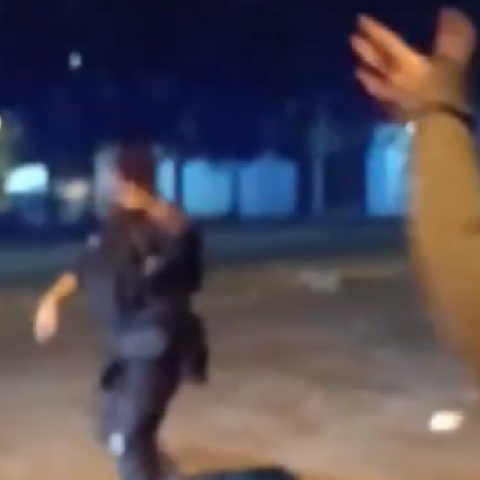 Conflicto entre policías y civiles en Jesús María 