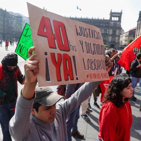 Marchan en CDMX y otras ciudades para exigir jornada laboral de 40 horas