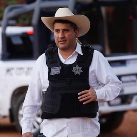 Muere alcalde de Uruapan, Carlos Manzo, tras ser atacado a balazos en Festival de Velas