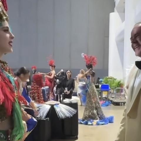 Presidente de Miss Universo admite que obtuvo una licitación de Pemex