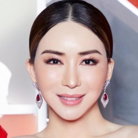 Emiten orden de arresto en Tailandia contra Anne Jakkaphong, copropietaria de Miss Universo