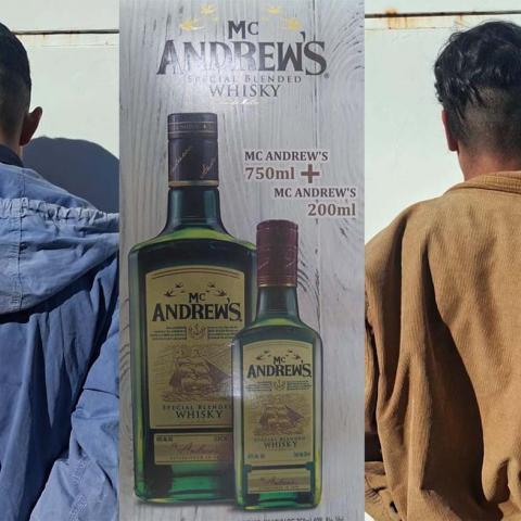 Los ladrones fueron detenidos tras salir corriendo de una tienda de conveniencia en la colonia Macías Arellano