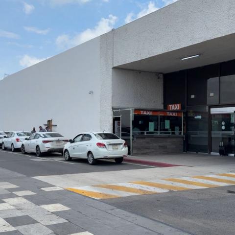 Amparo estuvo mal planteado: Conductores de plataforma reiteran que está prohibido realizar viajes en aeropuertos