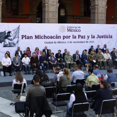 Presentan plan de paz para Michoacán; enviarán a militares a los municipios