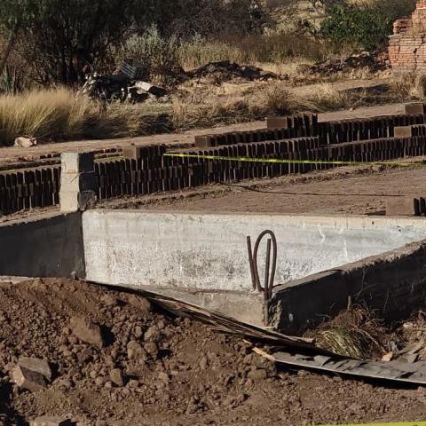 Trabajadores lo encontraron esta mañana cuando iban a recolectar agua para comenzar con sus labores