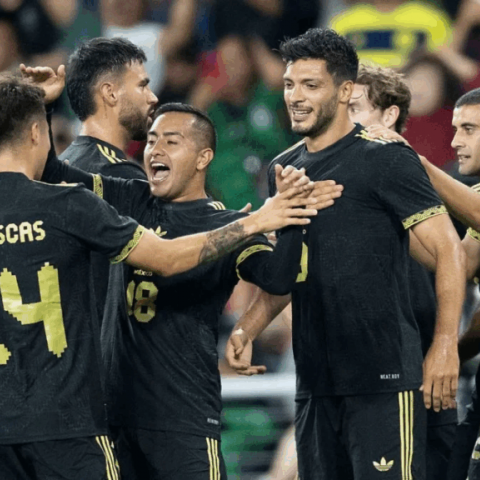 MÉXICO VS URUGUAY Y PARAGUAY