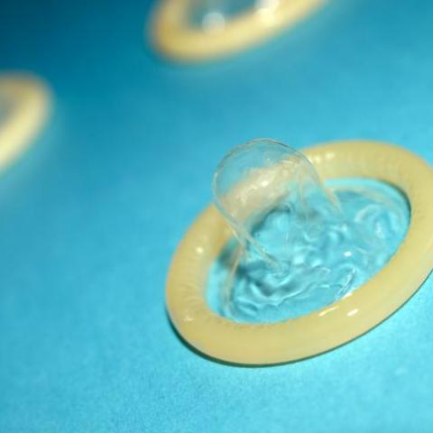 Incrementan enfermedades de transmisión sexual pero disminuye material gratuito de prevención