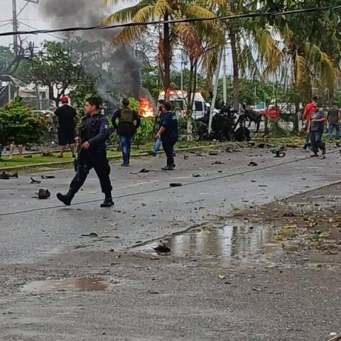 Aumenta a 5 las personas fallecidas tras explosión de "coche bomba" en Coahuayana