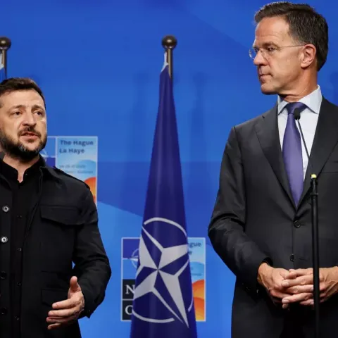 Zelenski ofrece renunciar a candidatura presidencial a la OTAN