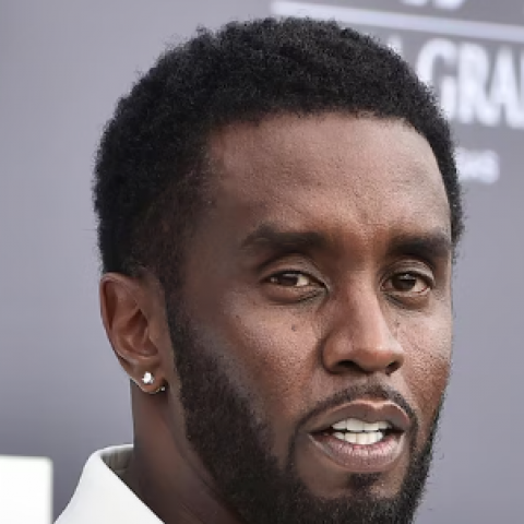 Abogados de Diddy buscan su liberación inmediata y apelan sentencia por considerarla excesiva