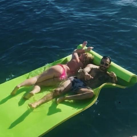 Britney Spears vacaciona en México junto a misterioso hombre