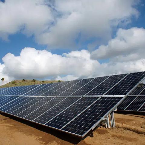 En curso juicios por parque fotovoltaico y Veolia; Leo Montañez garantiza seguridad en recursos