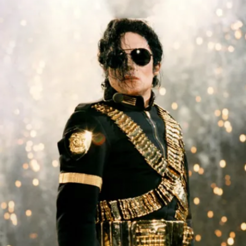 Hermanos que acusan a Michael Jackson de abuso buscan anular un acuerdo millonario para poder demandar públicamente