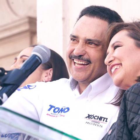 Toño y Xóchitl