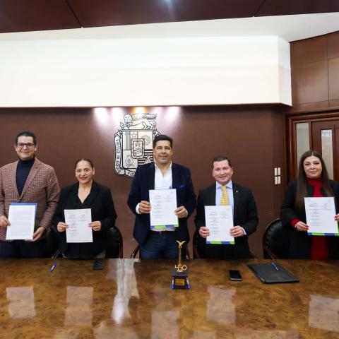 Leo Montañez en la Universidad Panamericana