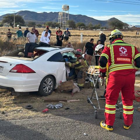 Choque frontal deja varios jóvenes lesionados sobre la carretera Aguascalientes-Villa Hidalgo
