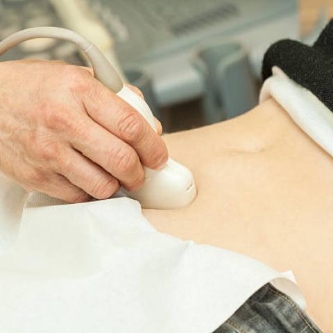 Debe contemplarse riesgo a la vida de la madre en aborto legal: Colegio de Abogados