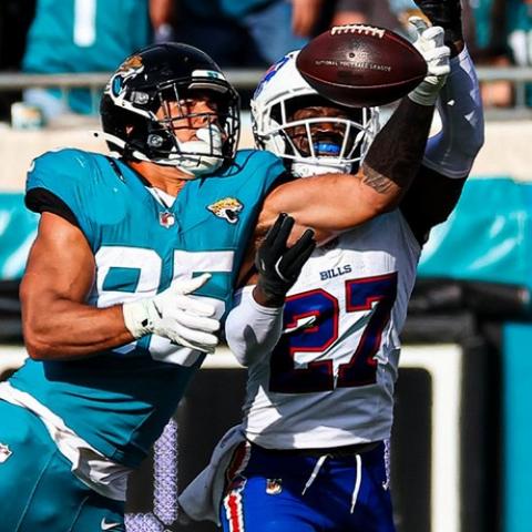 Los Bills de Buffalo avanzan a la Ronda Divisional de la NFL Jacksonville 24-27 Bills