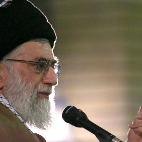 Irán advierte “declaración de guerra” si el líder supremo es atacado