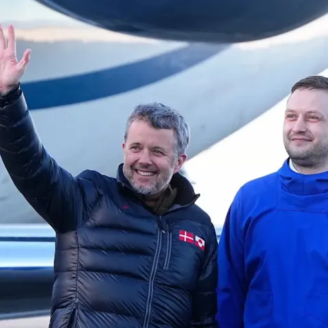 El rey Federico X inicia visita oficial a Groenlandia 