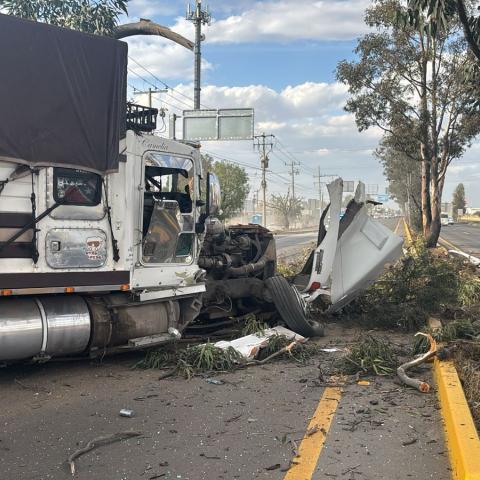 El aparatoso accidente ocurrió en la 45 sur a la altura del entronque la Comunidad de Coyotes