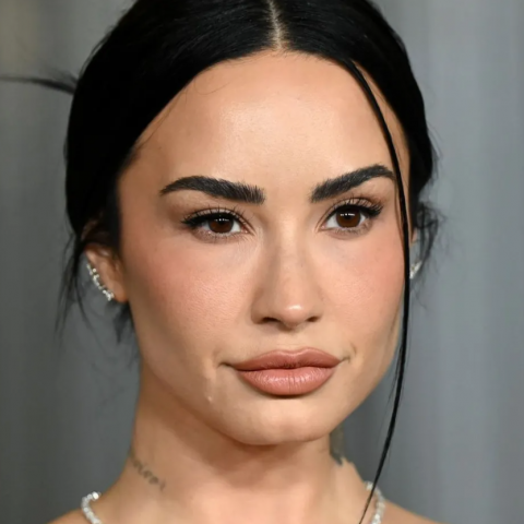 Demi Lovato cancela conciertos en EU y prioriza su salud