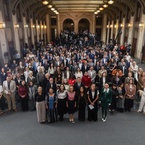 Claudia Sheinbaum y Salma Hayek