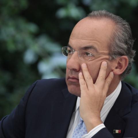Calderón critica crisis de sarampión y culpa al gobierno actual por negligencia