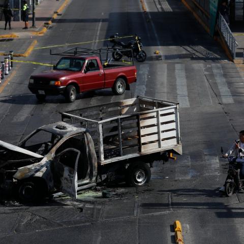 Jalisco, Nayarit y Guanajuato anuncian suspensiones de clases ante violencia por muerte de "El Mencho"