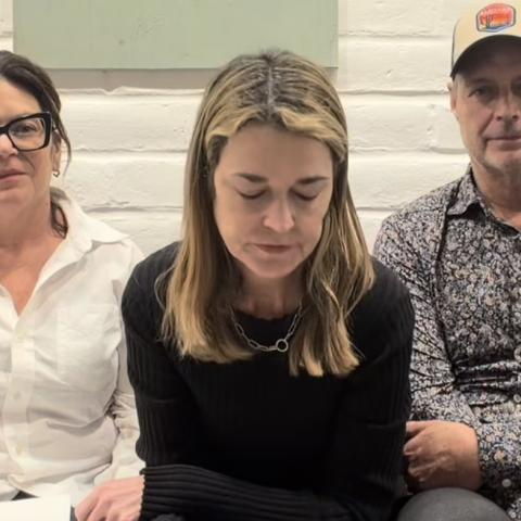 La conductora Savannah Guthrie reporta la desaparición de su madre de 84 años de edad 