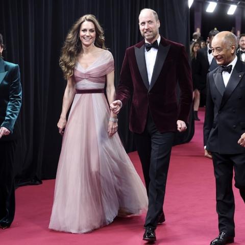Se entregan los premios BAFTA en Londres con la presencia de los príncipes William y Kate