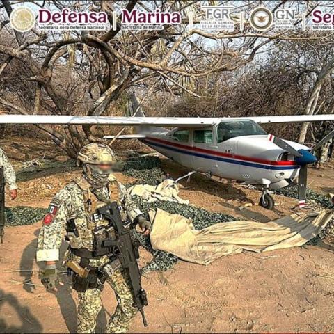 Aeronave con 534 paquetes de cocaína es interceptada en Oaxaca