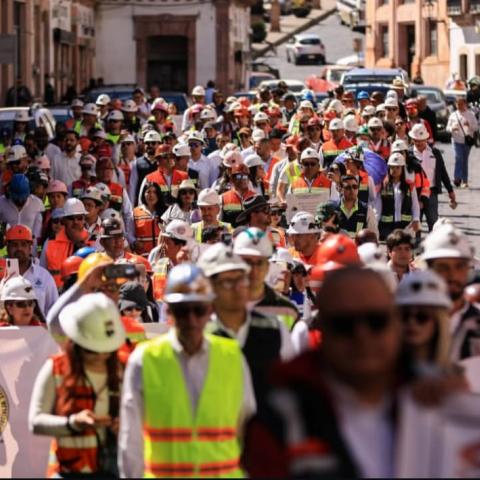 Marcha en Zacatecas exige justicia por mineros asesinados en Sinaloa