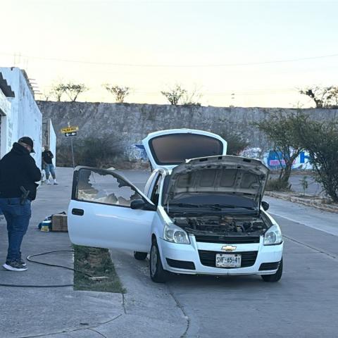 Incendian otro vehículo, ahora en Villa de las Palmas III