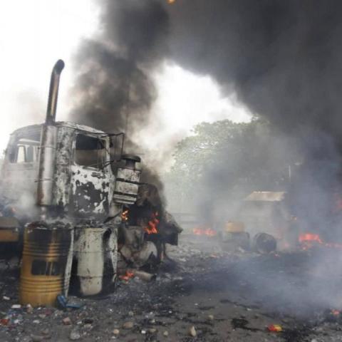 Detienen a 11 policías de Ecuandureo por disturbios en Michoacán