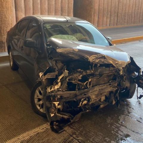 El auto quedó atravesado y provocó una larga fila de autos al cerrar parcialmente la circulación 