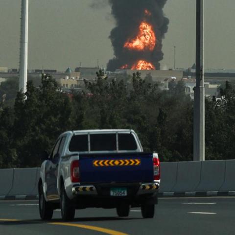 Suspenden de manera temporal los vuelos internacionales a Dubái