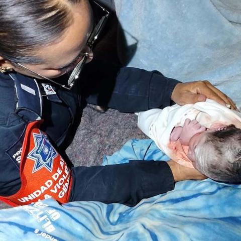 Ante el inminente nacimiento, se encargaron de recibir al bebé en las mejores condiciones posibles