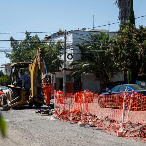 Alcantarillado en la Gremial 