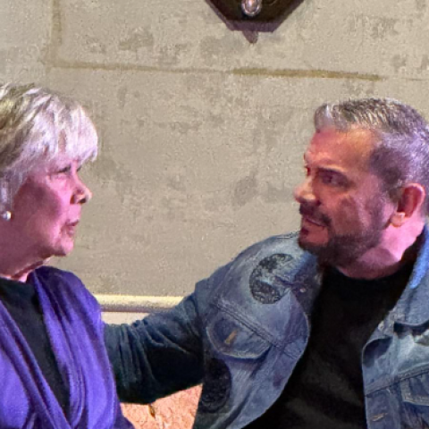 A sus 87 años, Jacqueline Andere conmueve y recibe ovación del público con “La velocidad del otoño” en Aguascalientes