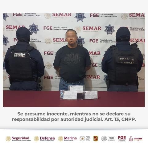 Expolicía detenido