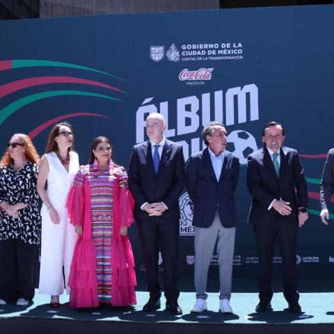 Clara Brugada y Gianni Infantino