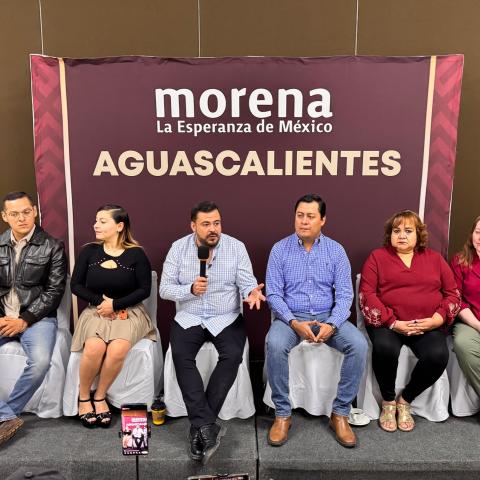 Morena califica actos anticipados de campaña con espectaculares de funcionarios panistas