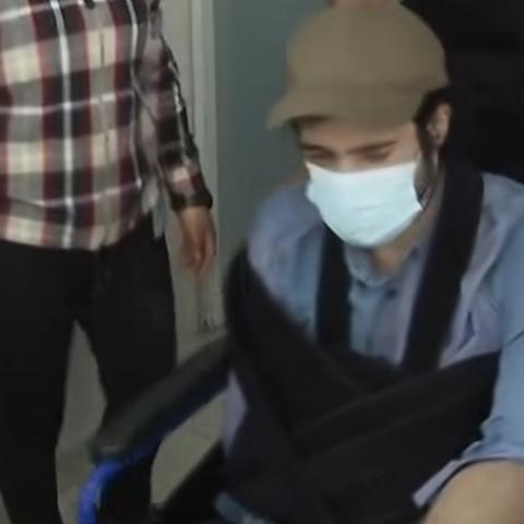 José Ángel Bichir es dado de alta del hospital tras caer de un tercer piso debido a una crisis