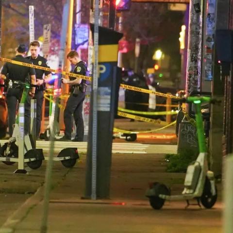 Tiroteo en bar de Texas deja dos muertos y 14 heridos; investigan potencial "acto de terrorismo"
